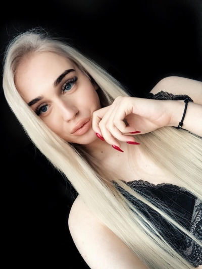 Транссексуалка Александра